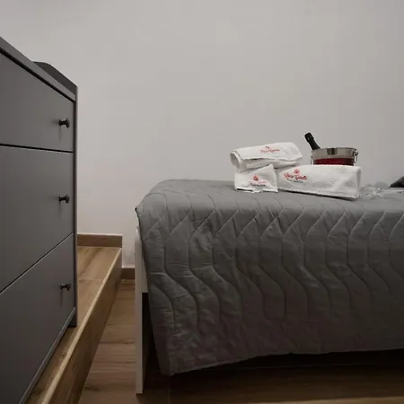Rosso Corallo Apartment *